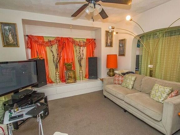 5th image of 3818 Woodbridge Ave