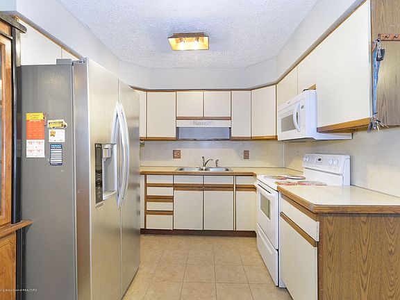 4th image of 5418 Saint Marys Ct