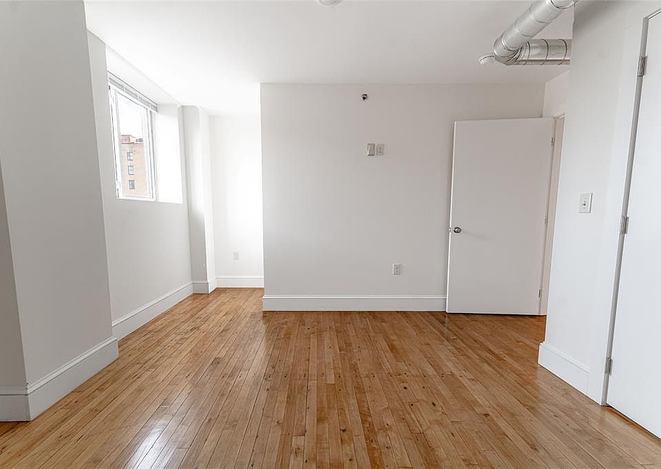 1st image of 257 Washington St