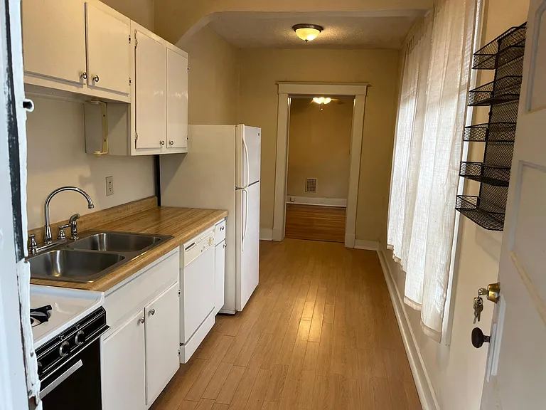 240 N McNeil St #3 — Photo 6