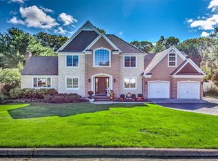 53 Grasslands Cir, Mount Sinai, NY 11766