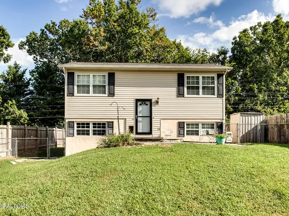 2206 Aster Rd, Knoxville, TN 37918