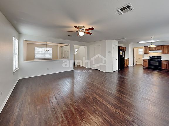 5th image of 12753 Saint Mary Dr