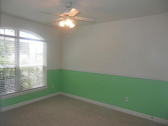 5th image of 19726 Summerlin Dr