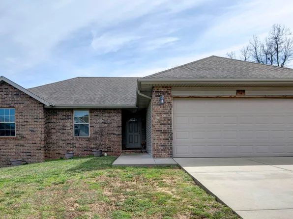 4524 W Greenridge Street, Springfield, MO 65807