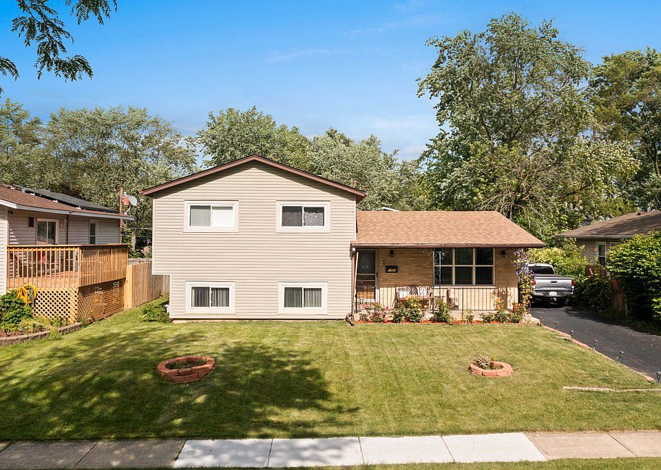 1st image of 1363 Leslie Ln