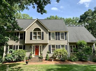 8 Hidden Brick Rd, Hopkinton, MA 01748