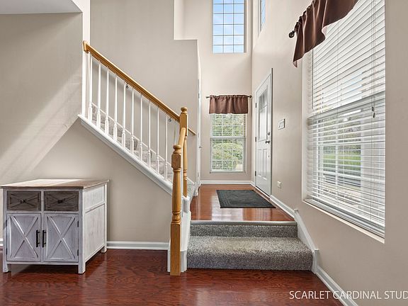 3rd image of 501 Valentine Way