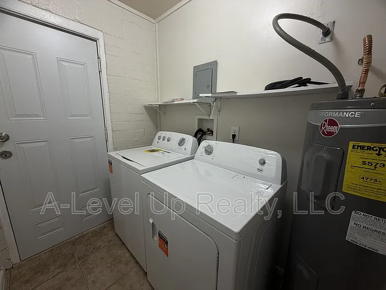 2304 E Monterey Vis #1 — Photo 11