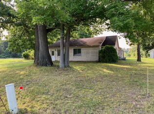 12088 Doane Rd, South Lyon, MI 48178