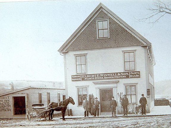 3rd image of 14 Willow Street E