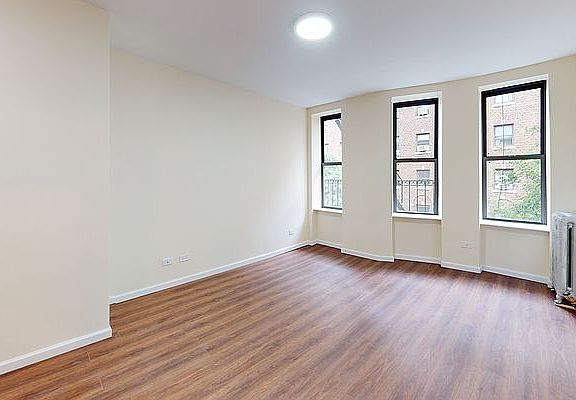 5th image of 229 E 12th St #45A