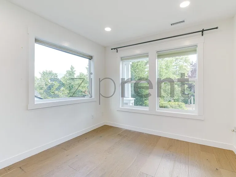 36326 SE Forest St — Photo 6
