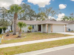 3310 Briarwood Ln, Safety Harbor, FL 34695