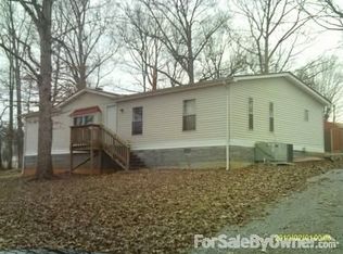 3295 Ford Rd, Lenoir City, TN 37772