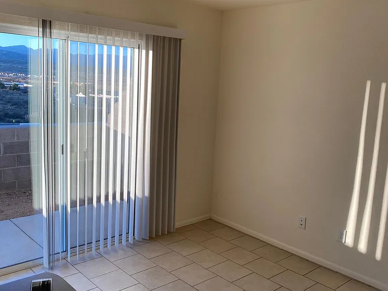 354 W Hollamon St #D — Photo 7