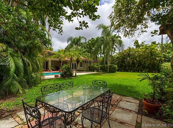 3rd image of 1412 Sorolla Ave