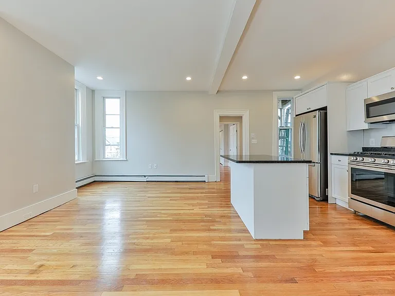 126 Washington Ave #2 — Photo 2