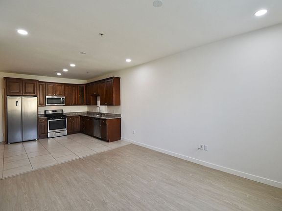 2nd image of 7122 Amigo Ave #105