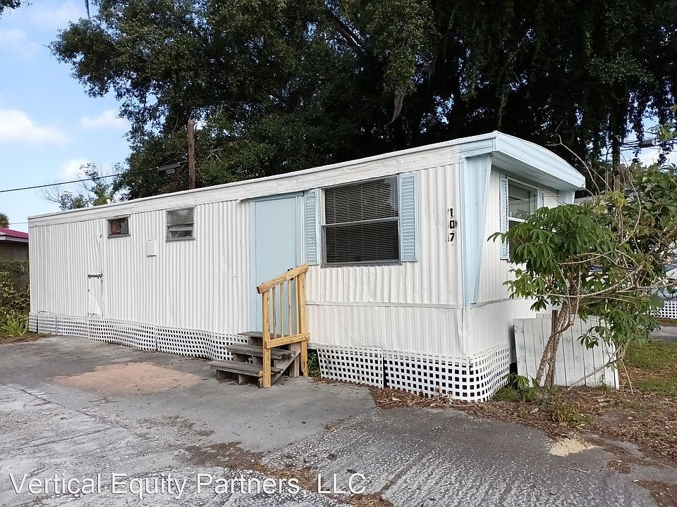 1st image of 107 Hibiscus Pkwy W #11073935
