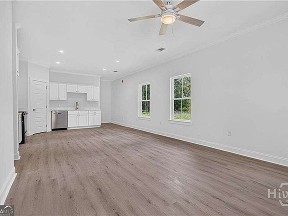 2nd image of 1167 Thompson Rd