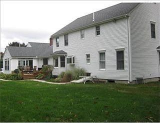 3rd image of 81 Brewster Dr