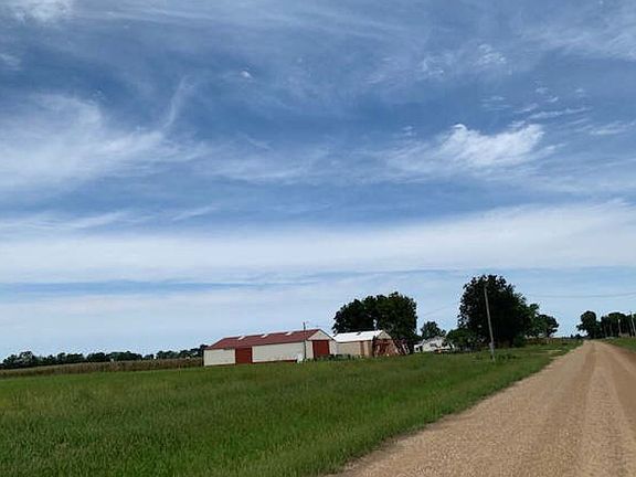 Exterior Neighborhood (street photo)