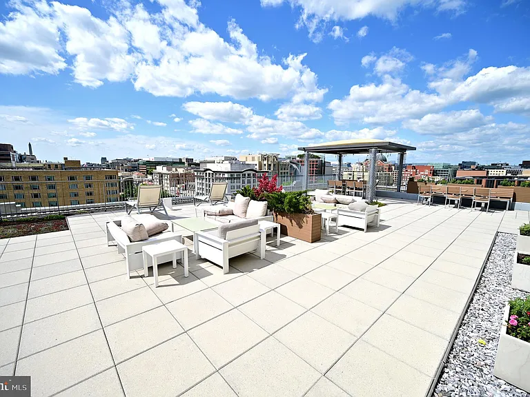 1 Scott Cir #515 — Photo 14
