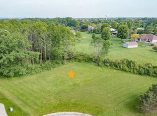 2969 Apple Ridge Ct, Green Bay, WI 54311