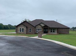 286 Mackey Pl, Russellville, AR 72802
