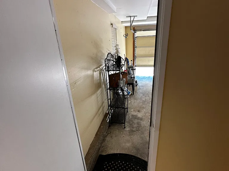 1465 E Lexington Ave #17D — Photo 13