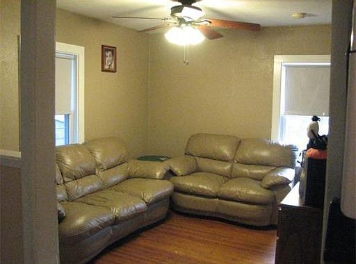 2nd image of 26 Shillaber St