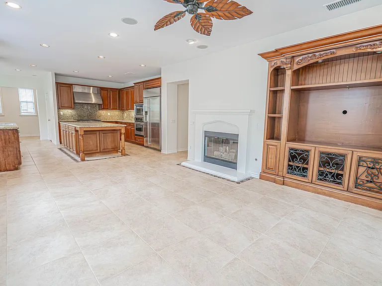 26149 W Shadow Rock Ln — Photo 8