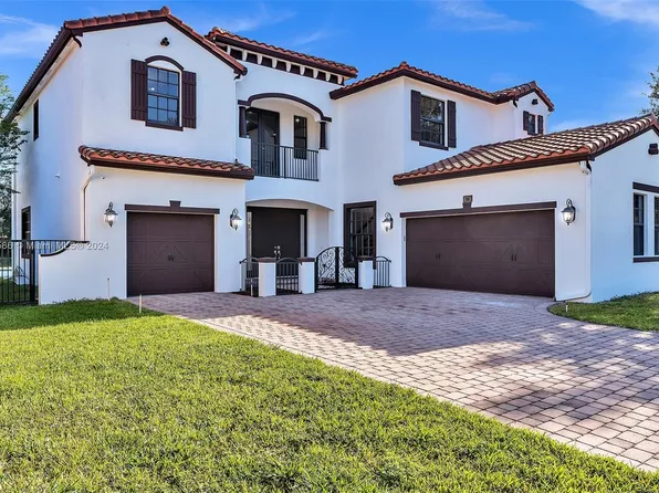 8731 NW 41st St, Hollywood, FL 33024