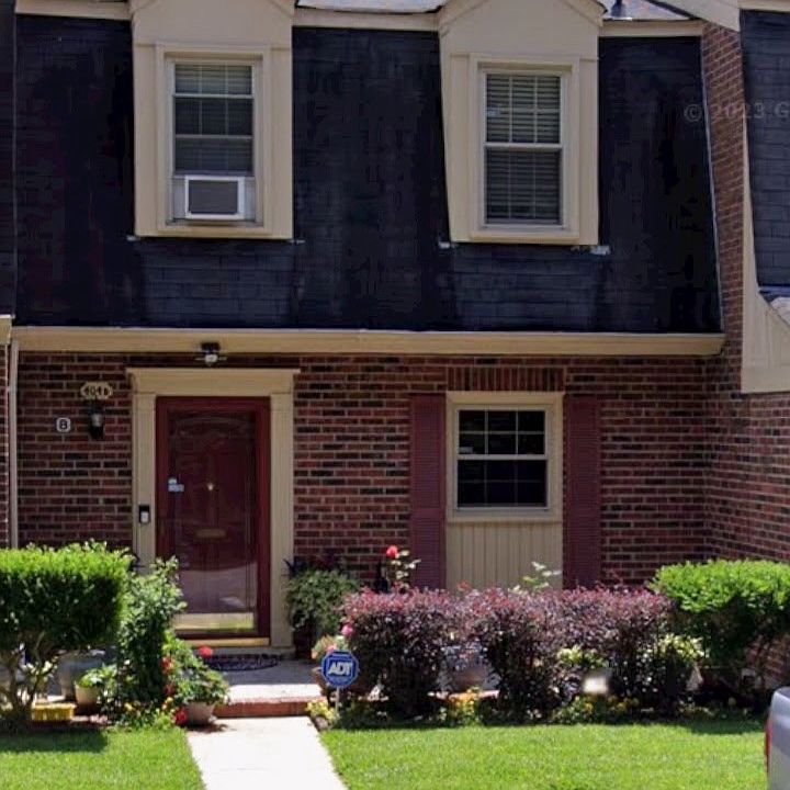 1st image of 404 Hustings Ln Unit B