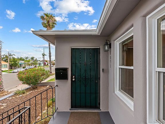 4th image of 4051 34th St