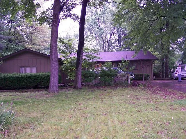 1717 Gypsy Ln photo 1