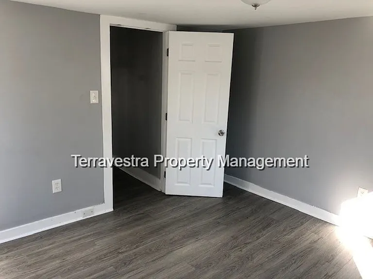 208-210 E Oak St, Millville, NJ 08332 — Photo 6