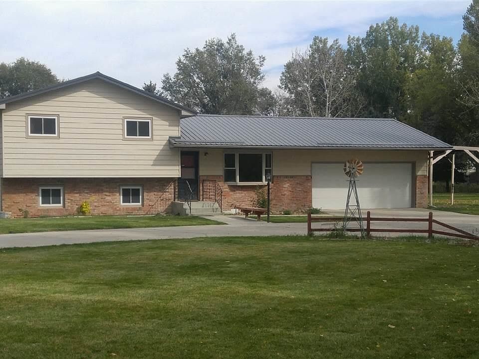 1st image of 1223 Wilson Dr