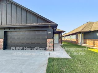 10626 SW 16th St, Yukon, OK 73099