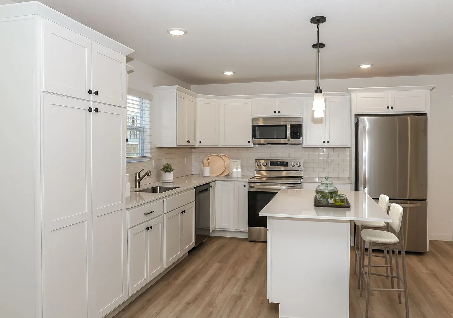 New Construction - Move-In Special: Get October FREE! Move In by September 30th to receive FREE r... — Photo 2