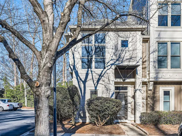 1033 Park West Dr, Charlotte, NC 28209