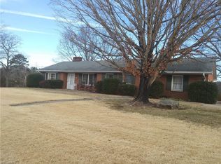 2256 Union Cross Rd, Winston Salem, NC 27107