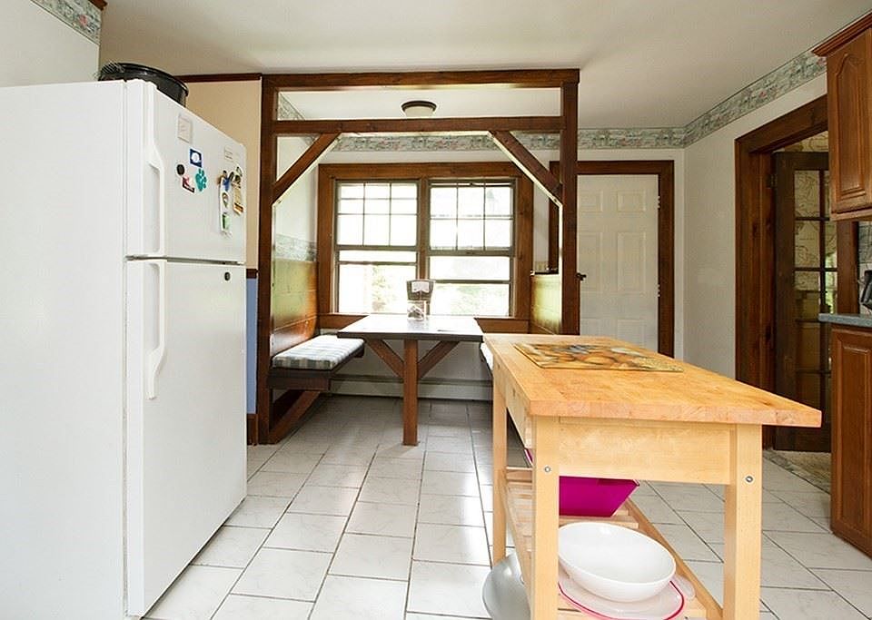 577 Old Harbor Rd, Westport, MA 02790 Zillow