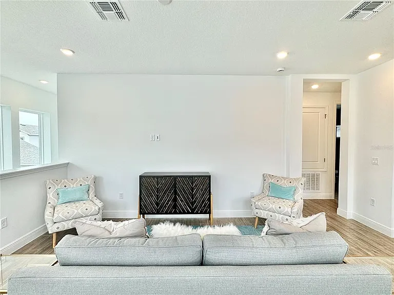 13442 Leggett Aly — Photo 6