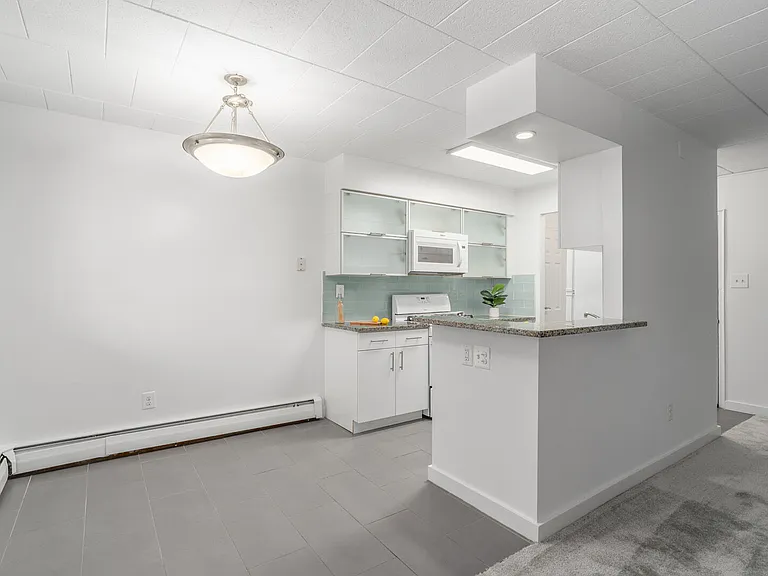 Ridgeview Apartments — Photo 5