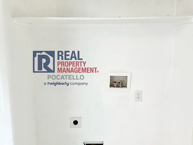 4353 Opal Ave — Photo 8