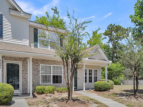 3rd image of 3000 Poplar Grove Pl