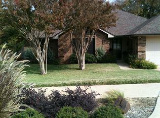 926 Wildwood Cir, Grapevine, TX 76051