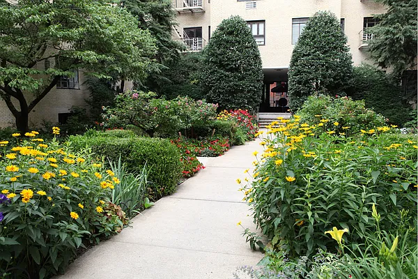 Sold by Stribling | media 19